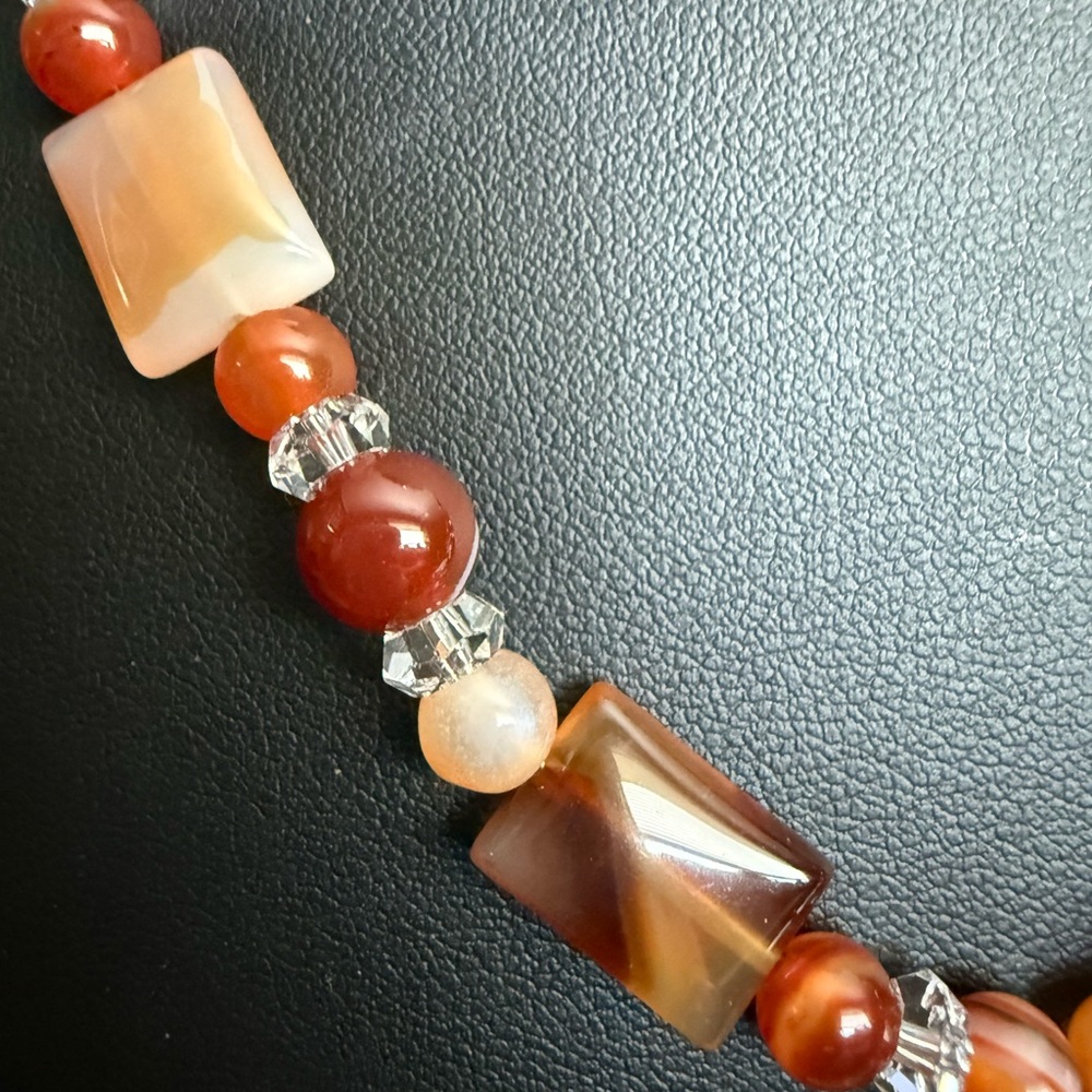 Red and Brown Carnelian Bear Pendant Necklace - Picture 8 of 11